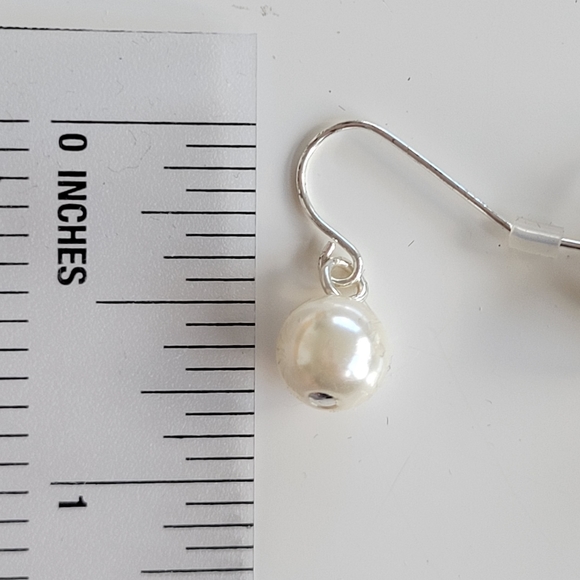 Avon | Enchanting Sea Statement Necklace & Earrings Gift Set - Picture 4 of 11